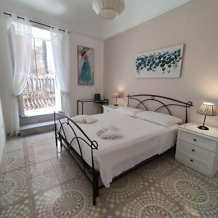 Casa Barnaba Leilighet Syracuse Eksteriør bilde